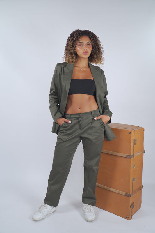 The City Pants in Khaki